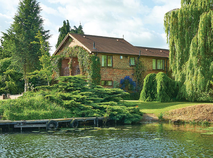 York Lakeside Lodges picture